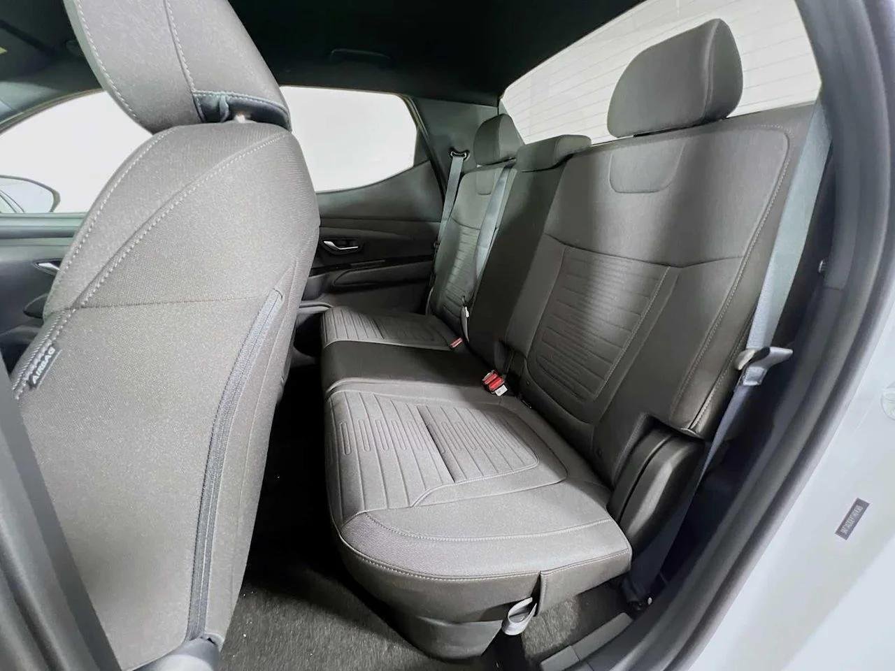 New 2026 Atlas White Hyundai SE AWD image 14