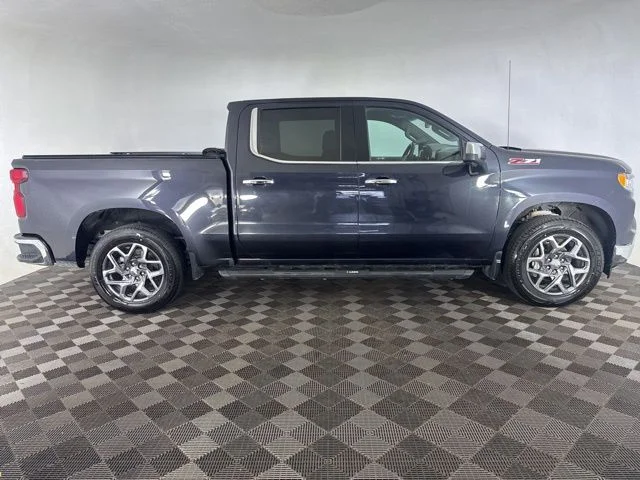Used 2022 Gray Chevrolet LTZ image 10