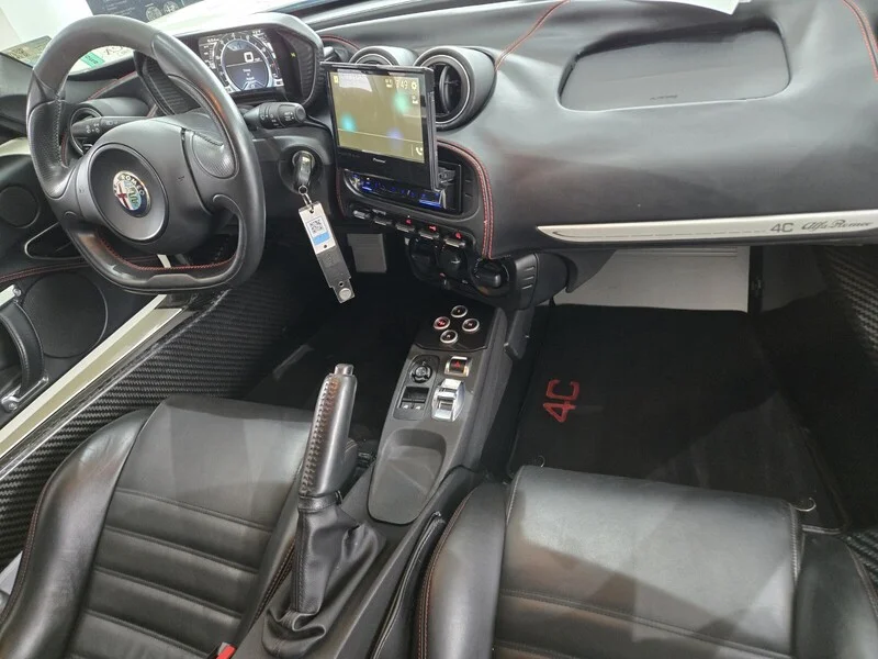 Used 2015 White Alfa Romeo 2DR CPE image 16