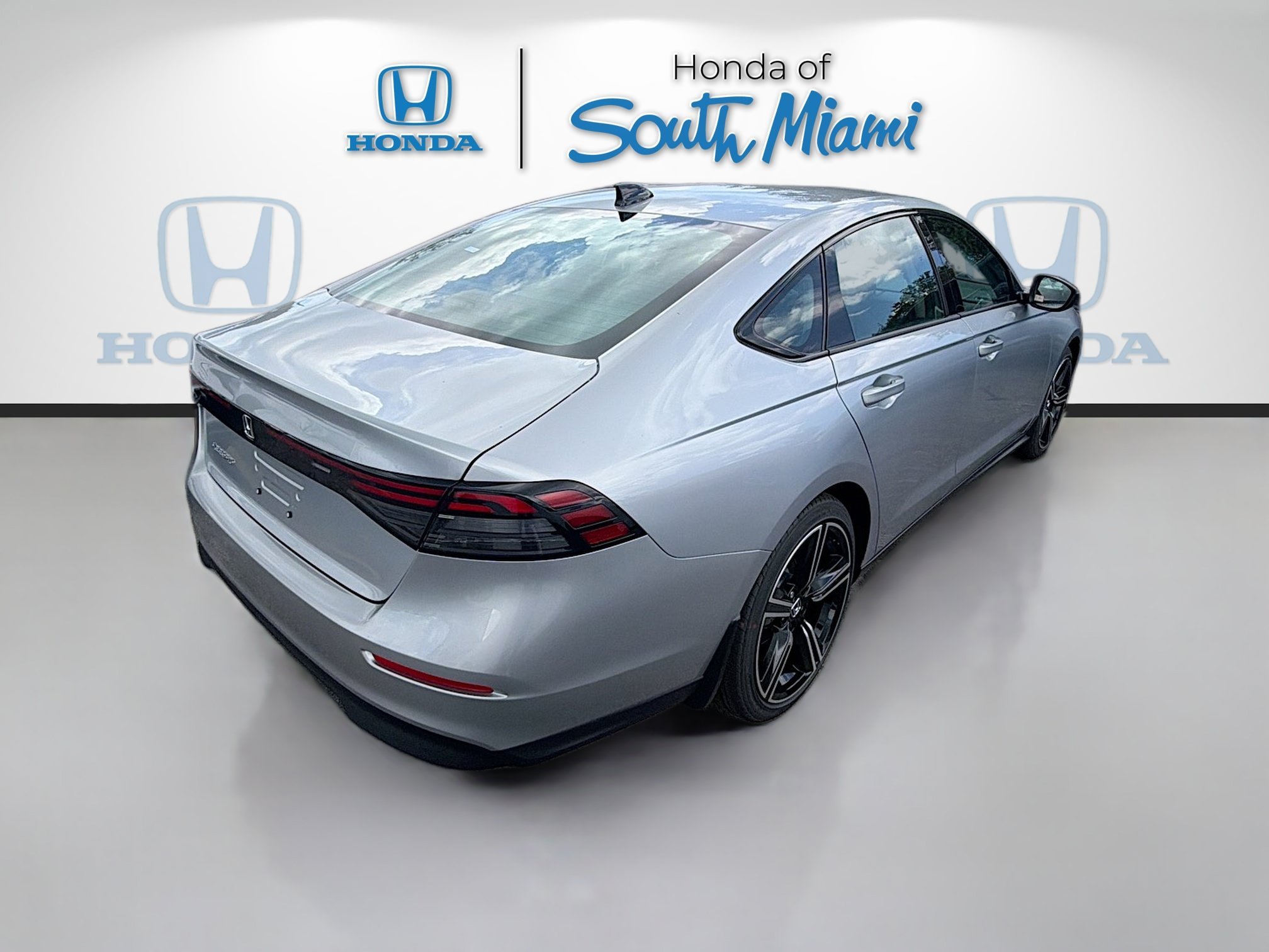 New 2026 Solar Silver Metallic Honda SE image 7