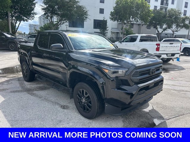 2025 Toyota Tacoma SR