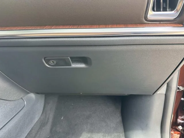 New 2027 Bronze Fire Metallic Tinted Clearcoat Ford MAX King Ranch® image 35