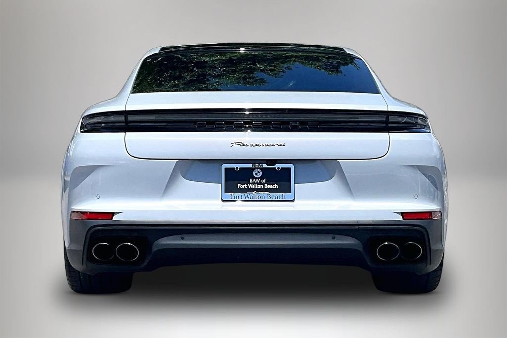 Used 2025  Porsche 4 image 6