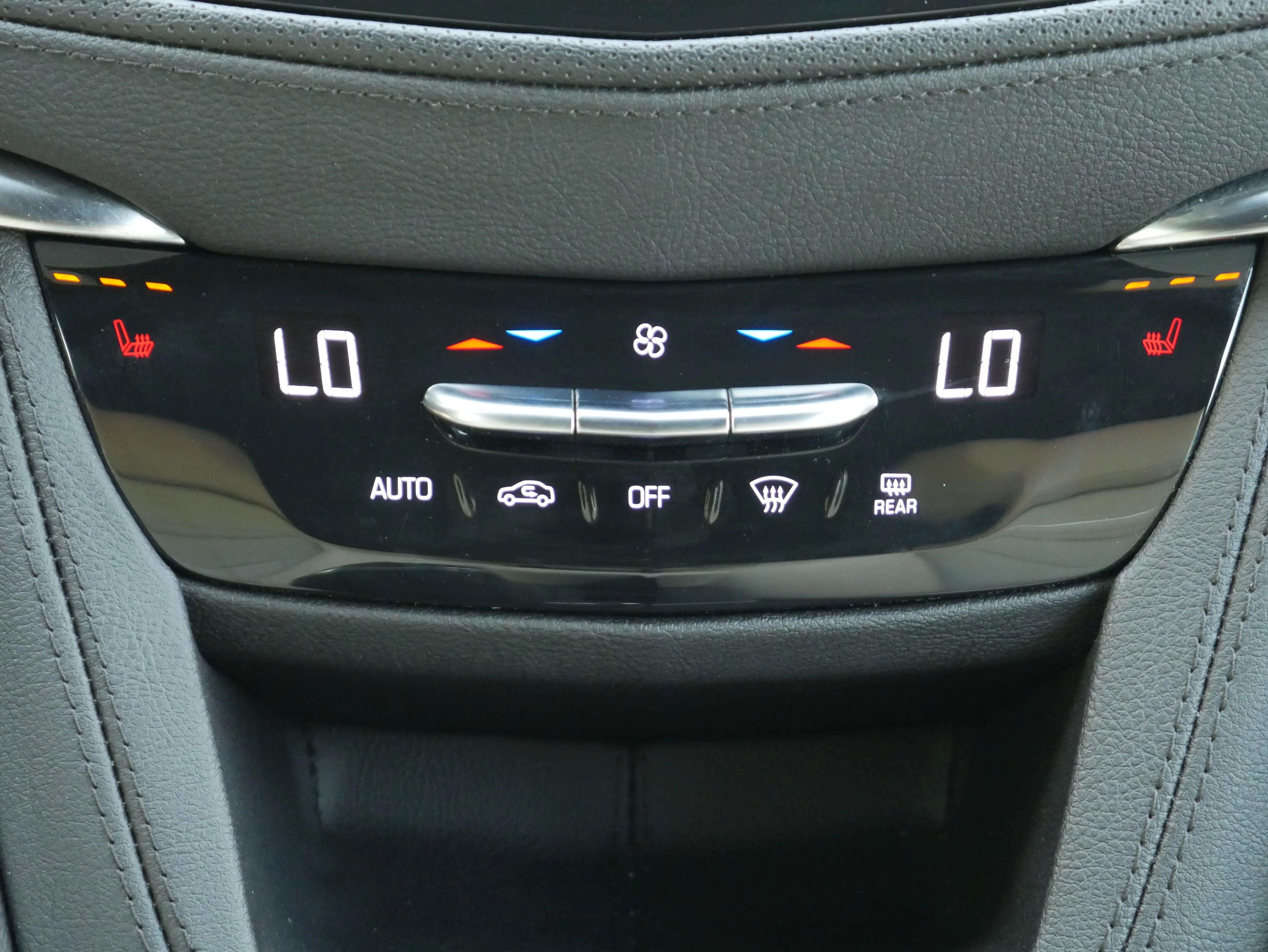 Used 2022 Rosewood Metallic Cadillac Sport image 19