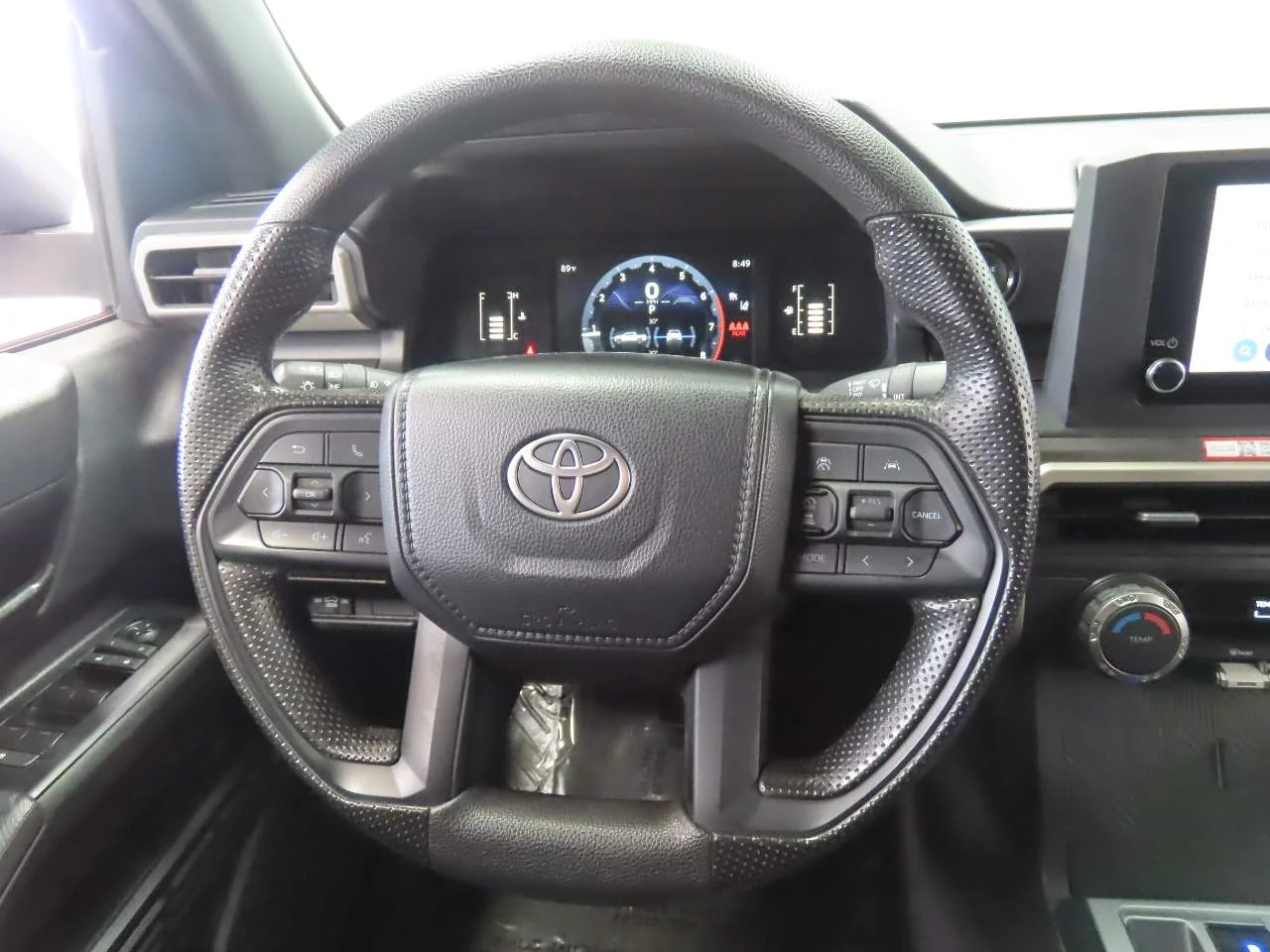 Used 2025 Ice Toyota SR5 Crew Cab image 10