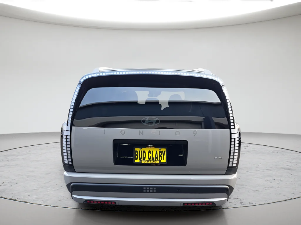 New 2026 Gray Hyundai SE image 6