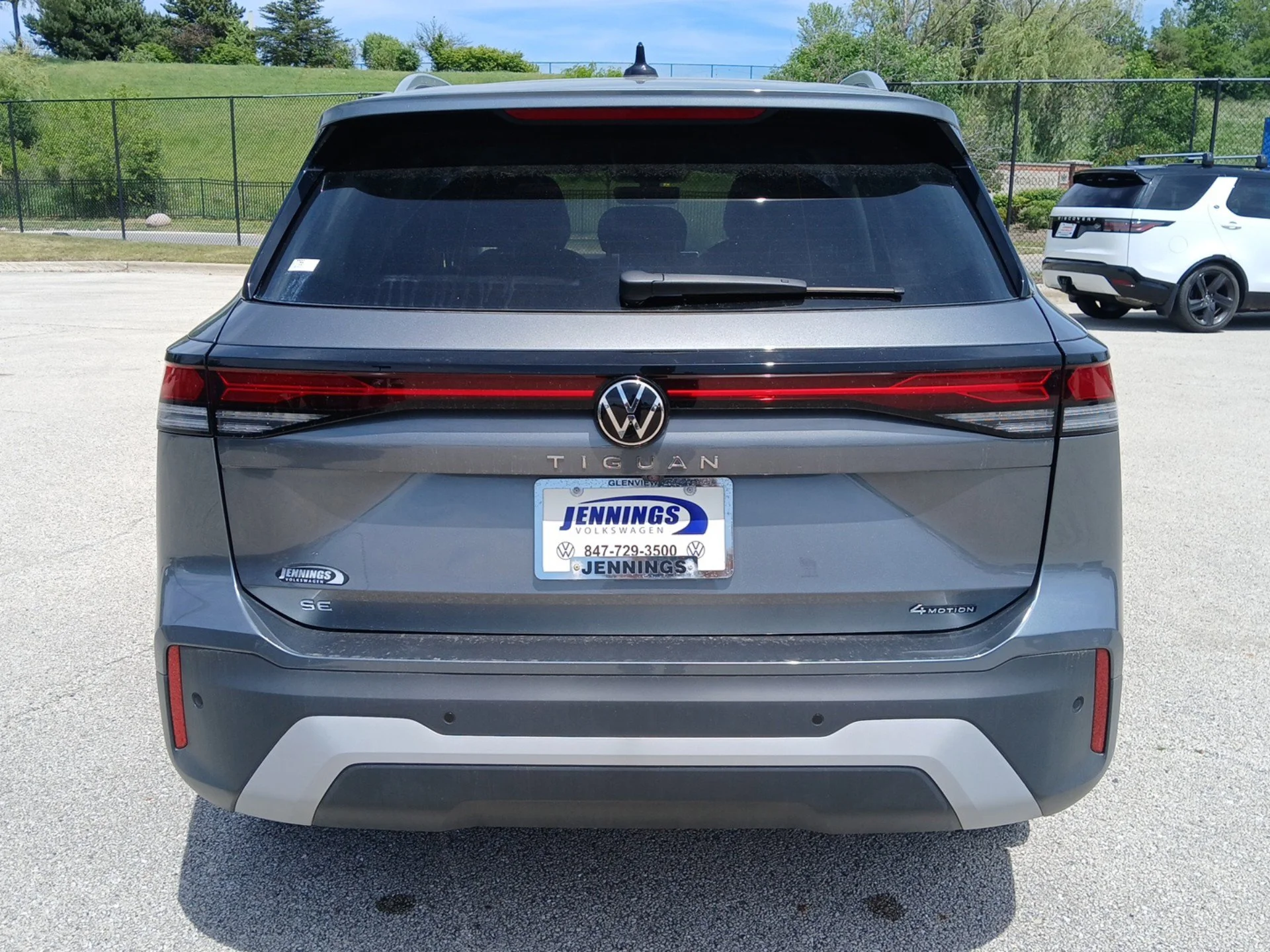 New 2026 Platinum Gray Metallic Volkswagen 2.0T SE image 27