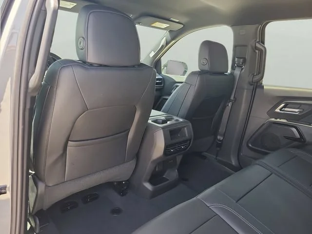 New 2026 Slate Gray Metallic Chevrolet LT - Standard Range image 13