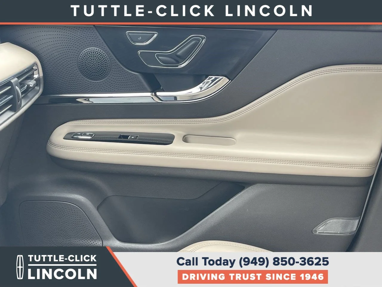 Used 2024 PRISTINE WHITE ME Lincoln Premiere image 32