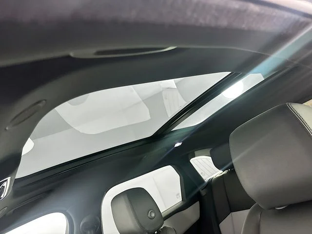 2026 Land Rover Range Rover Velar S - Photo 14