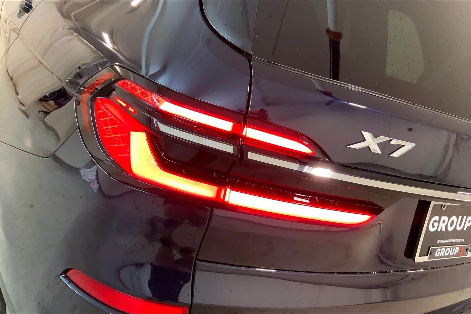 New 2026 Carbon Black Metallic BMW xDrive40i image 14