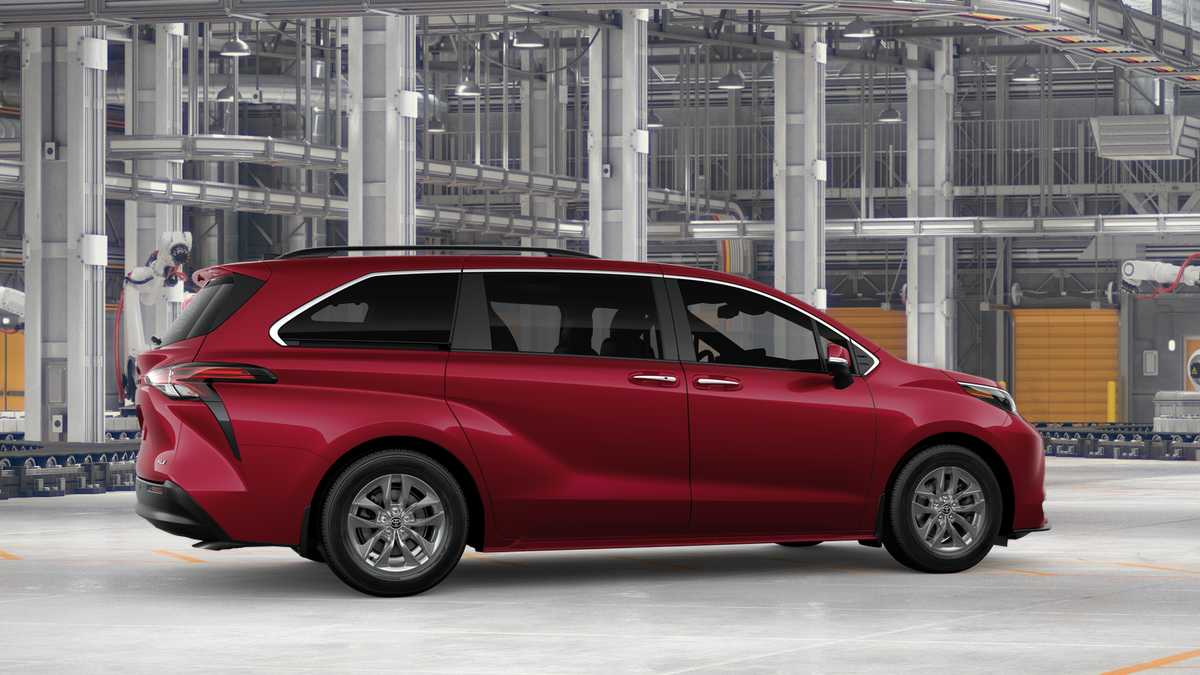 New 2026 Ruby Flare Pearl Toyota XLE image 11