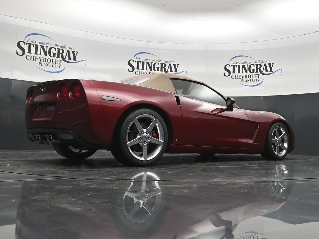 Used 2006 Monterey Red Met Tintcoat Chevrolet NA image 32