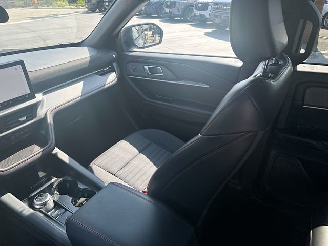 Certified Used 2025 Carbonized Gray Metallic Ford ST-Line image 24