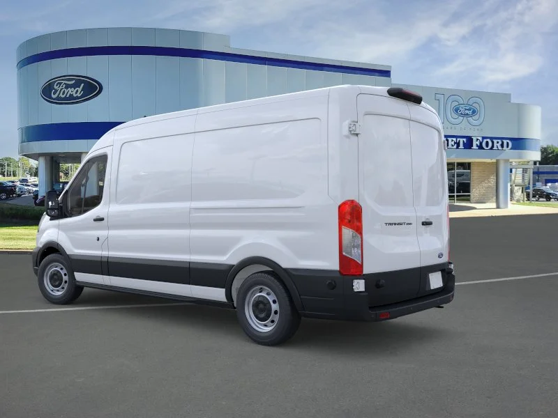 New 2026 Oxford White Ford Base image 4