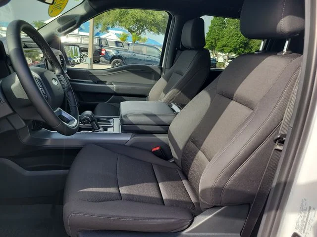 Used 2025 White Ford XLT image 19