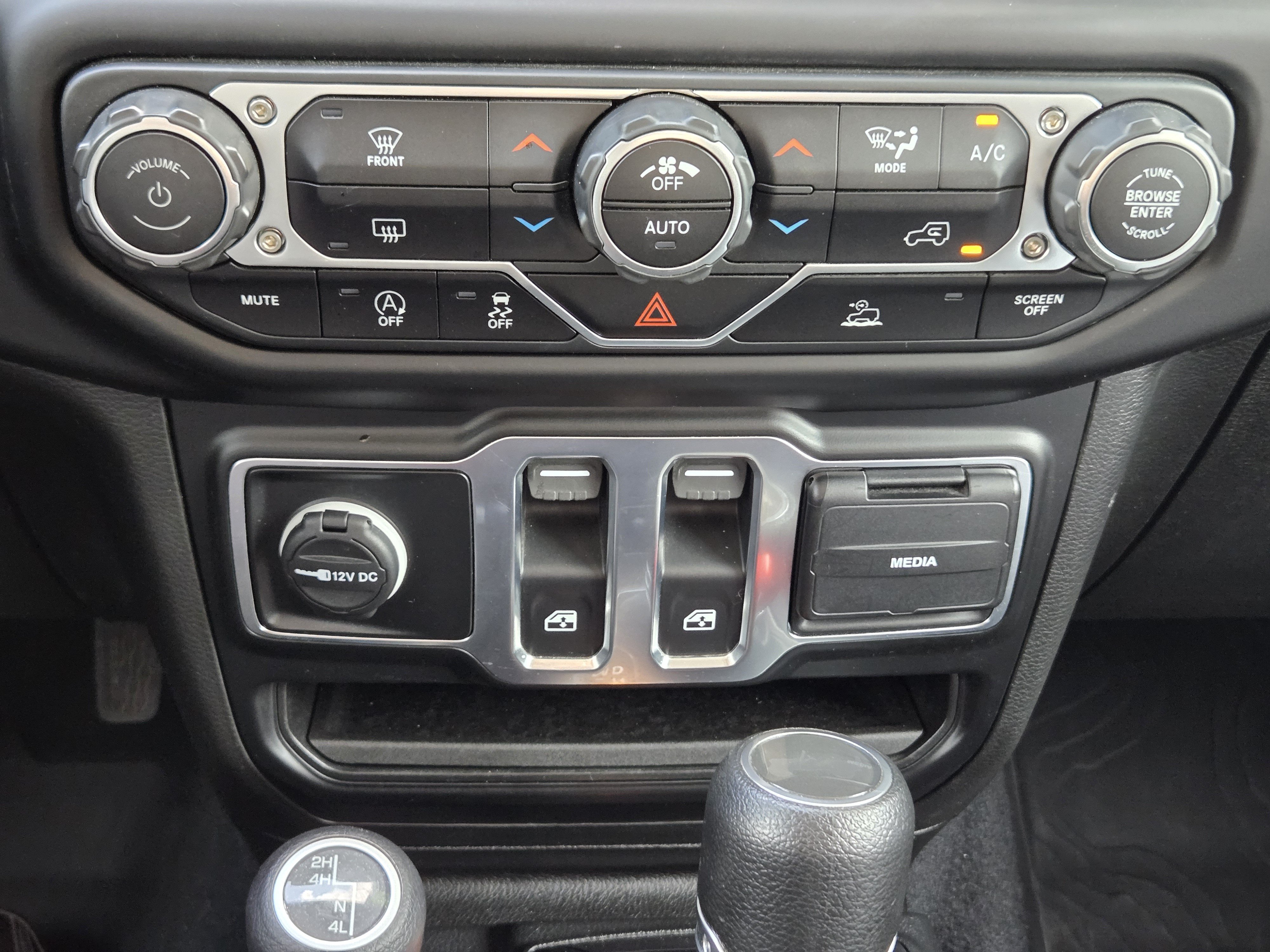 Used 2023 Sting-Gray Clearcoat Jeep Sport S image 19