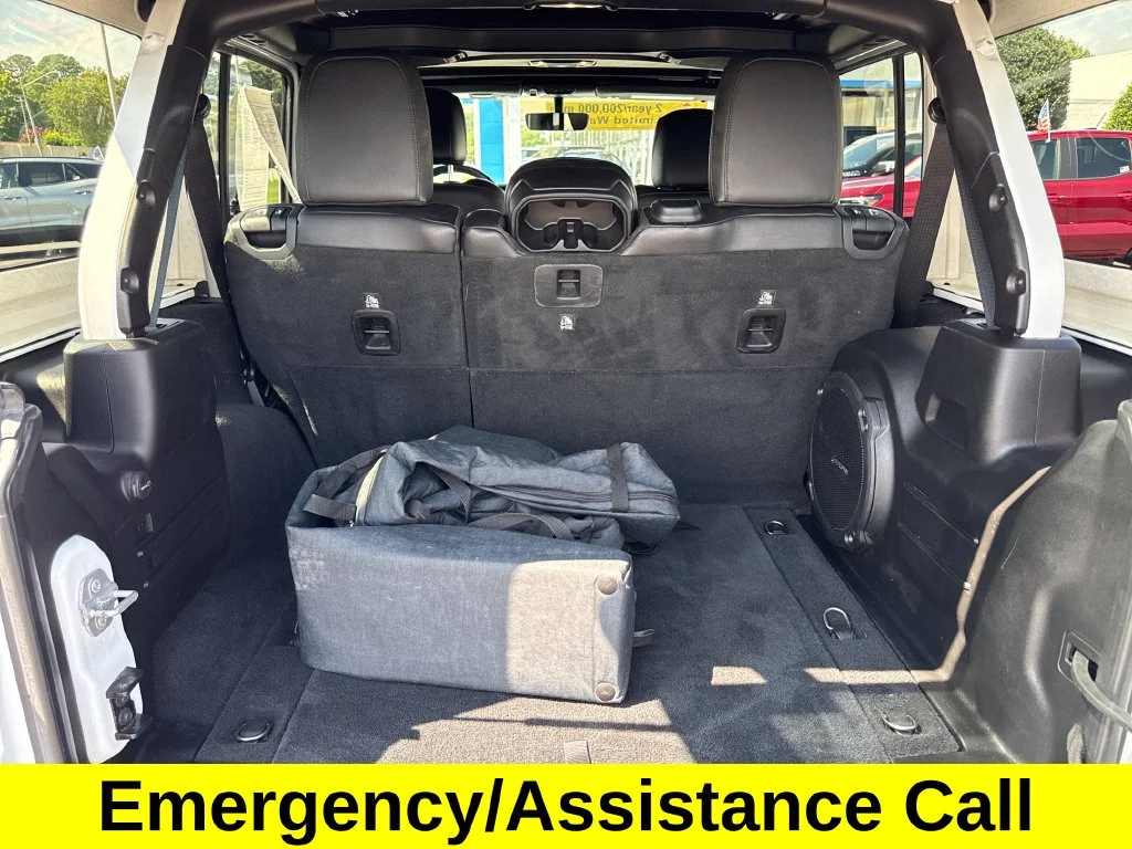 Used 2019 White Jeep Unlimited Sahara image 22