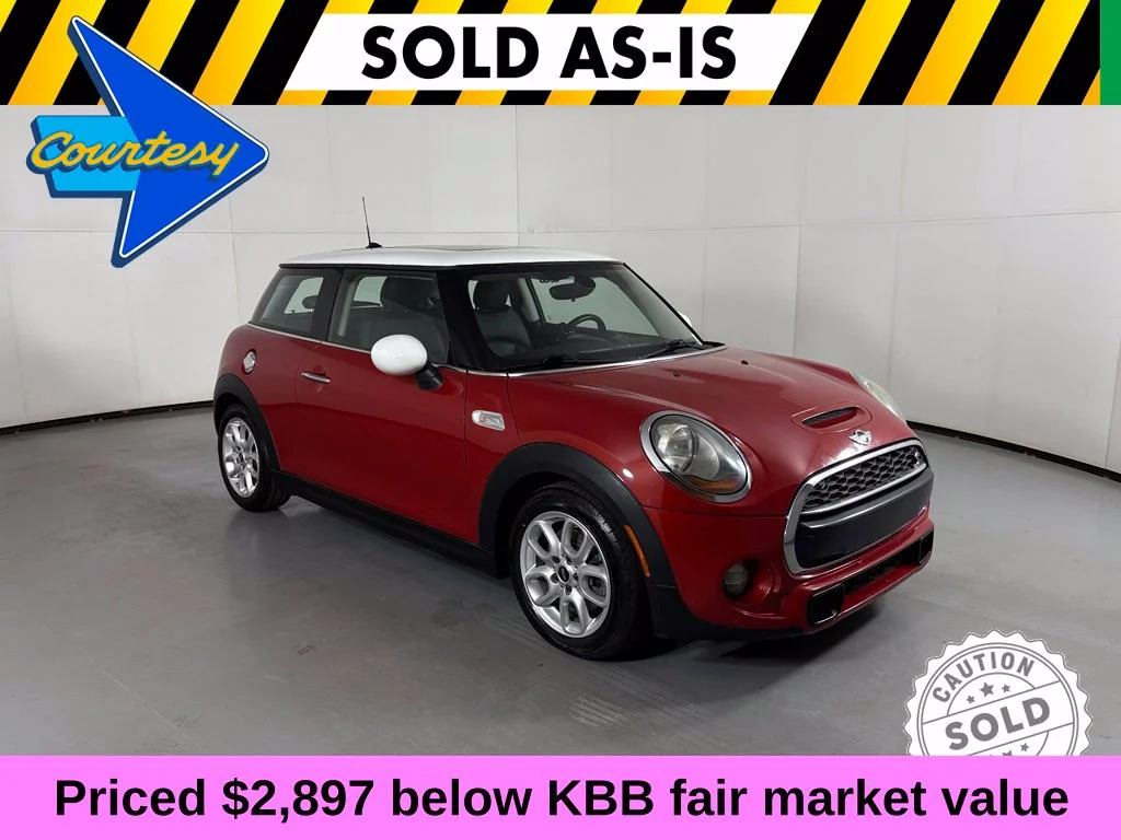 Used 2015 Red MINI Base image 1