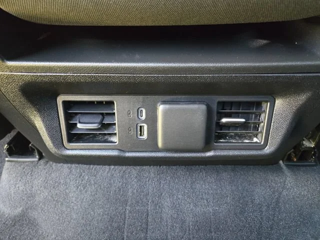 Used 2025 Summit White Chevrolet LT image 16