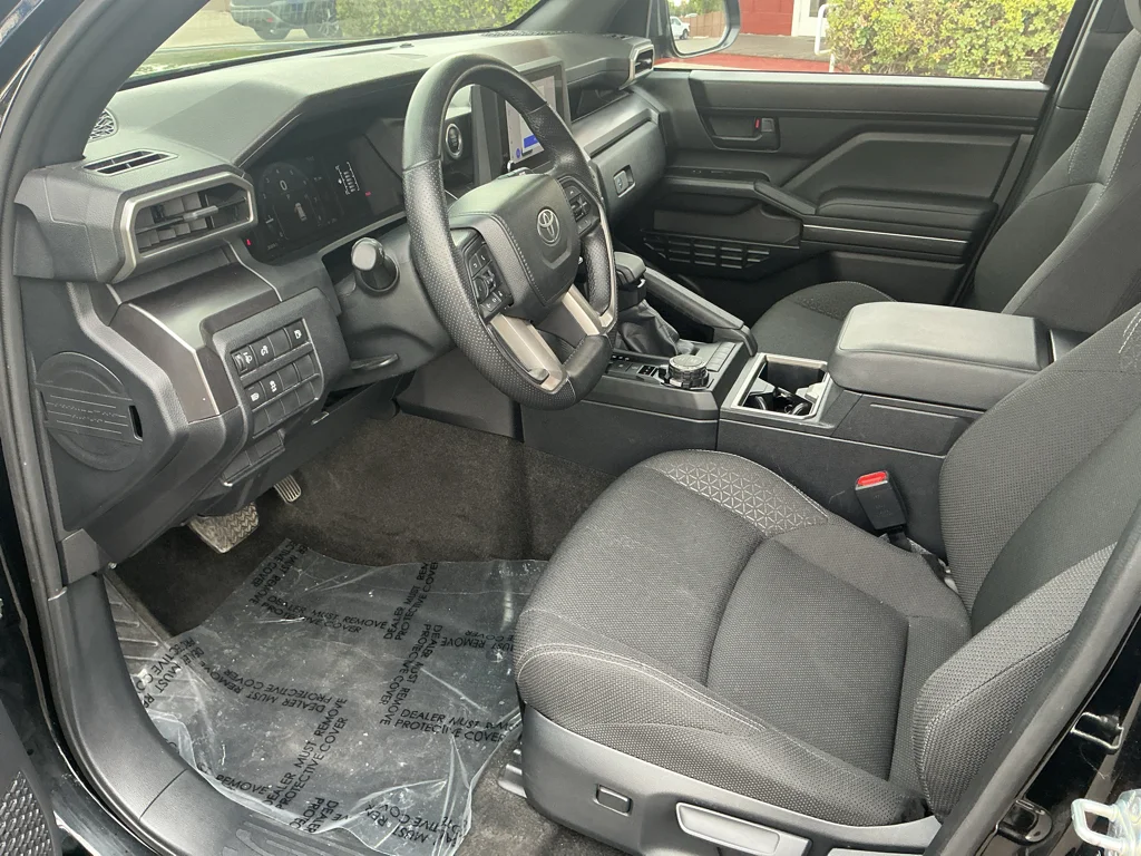 Used 2025 BLACK Toyota SR5 image 11