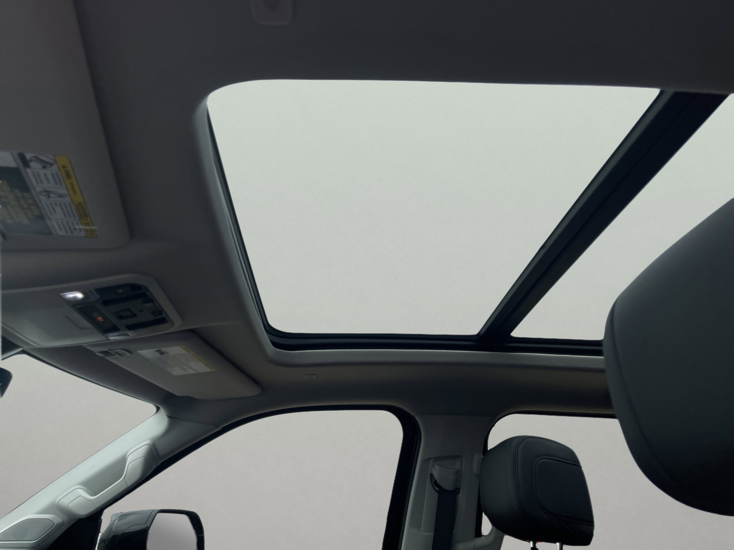 2024 Toyota Tundra Limited - Photo 25