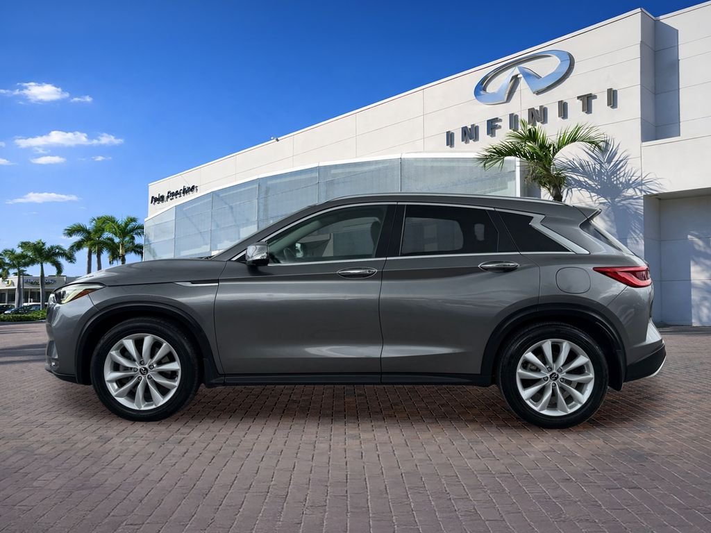 Used 2019 Gray INFINITI ESSENTIAL image 4