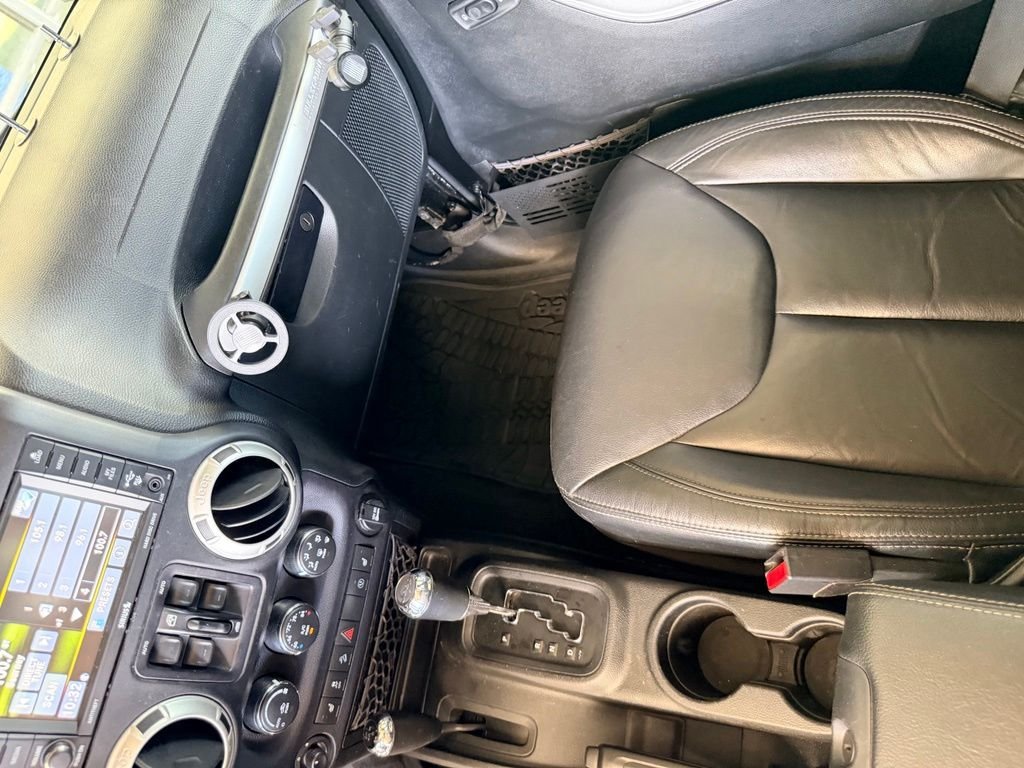 Used 2017 Black Jeep Unlimited Rubicon image 23