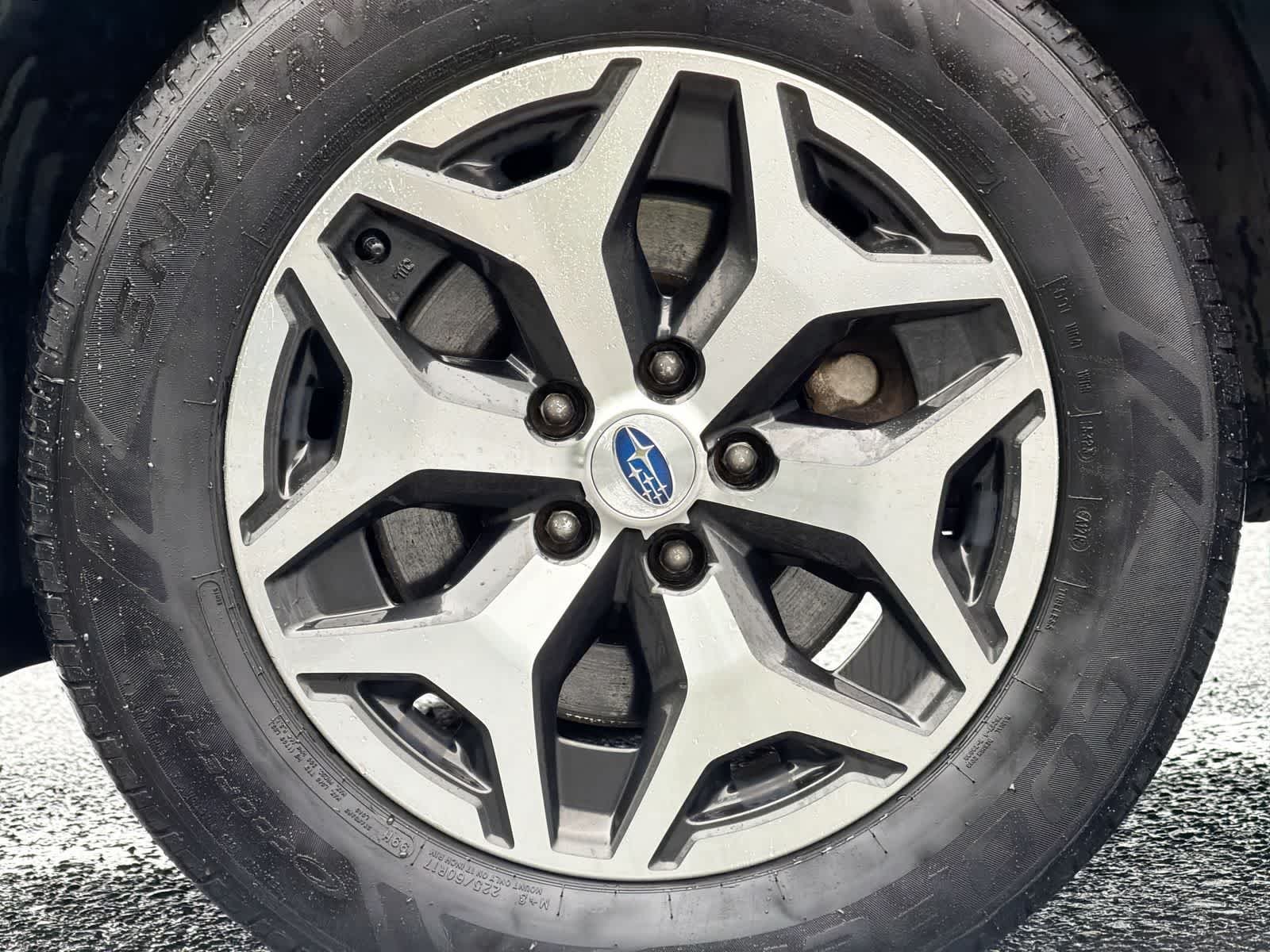 Used 2020 Crystal Black Silica Subaru Premium image 14