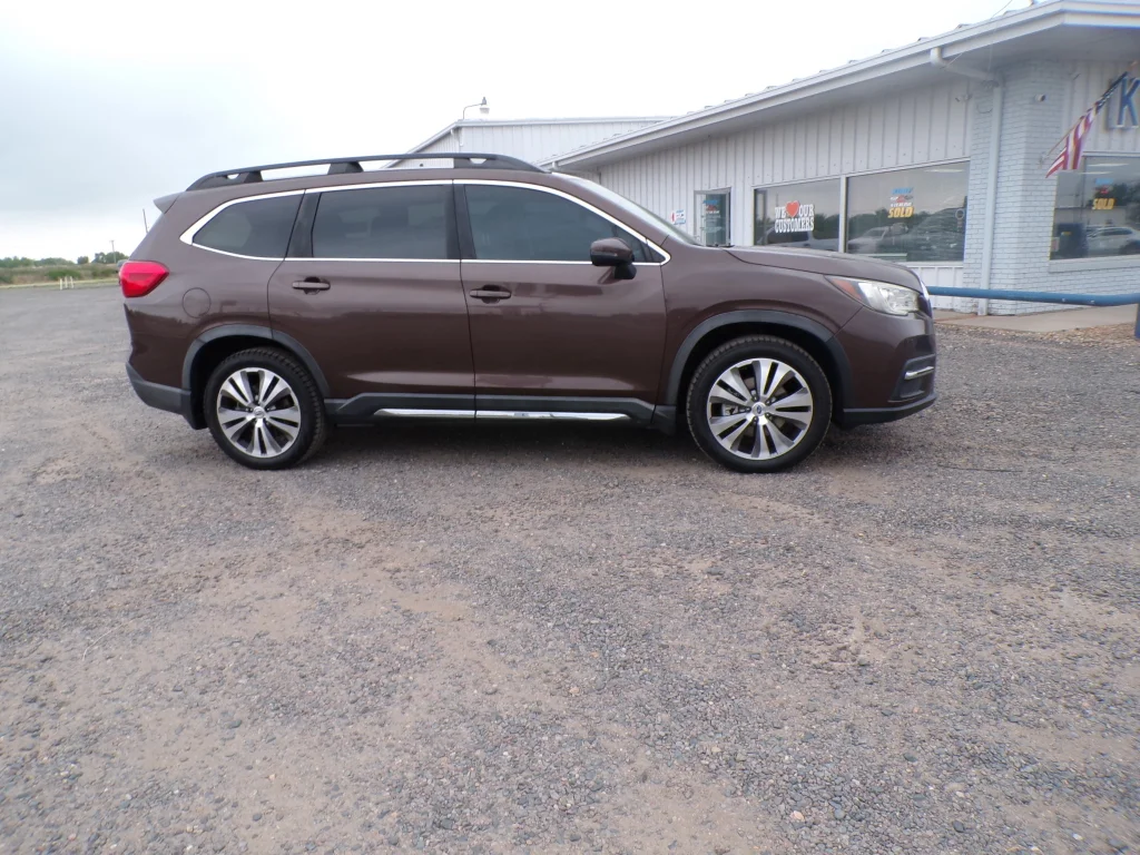 Used 2020 Cinnamon Brown Pearl Subaru Limited image 4