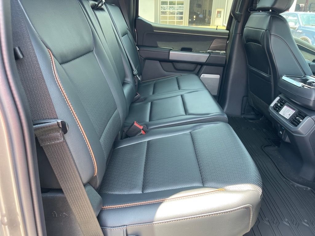 2025 Ford F-150 Lariat - Photo 13