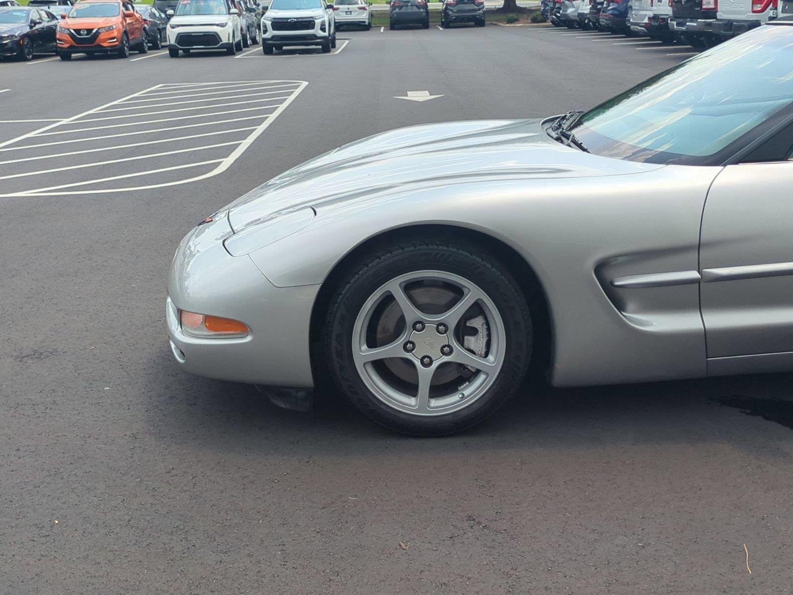 Used 2004 Machine Silver Metallic Chevrolet  image 10