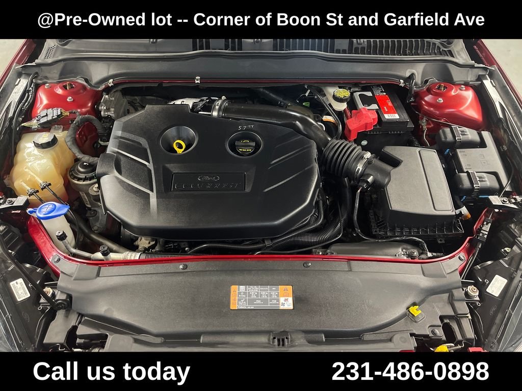 Used 2016 Red Ford SE image 10