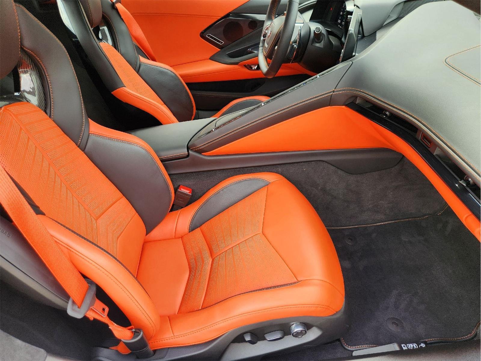 2025 Chevrolet Corvette Stingray photo 14 of 30