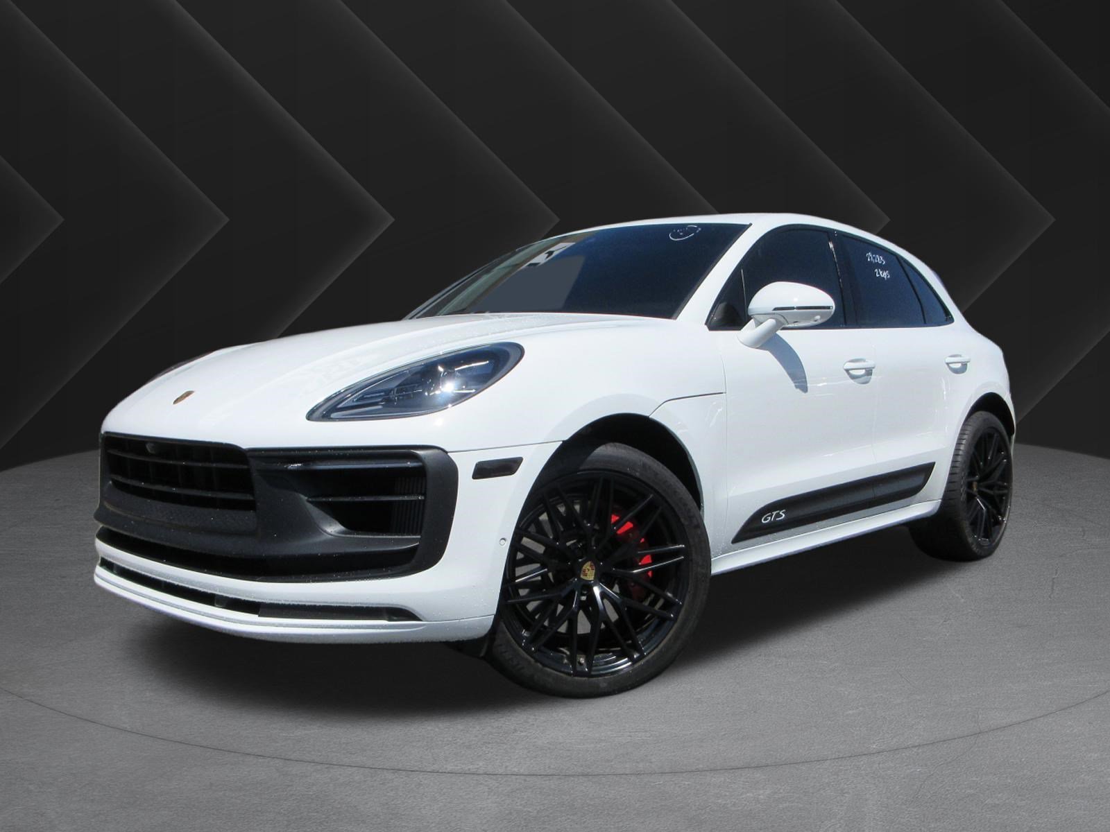 2022 Porsche Macan GTS's photo