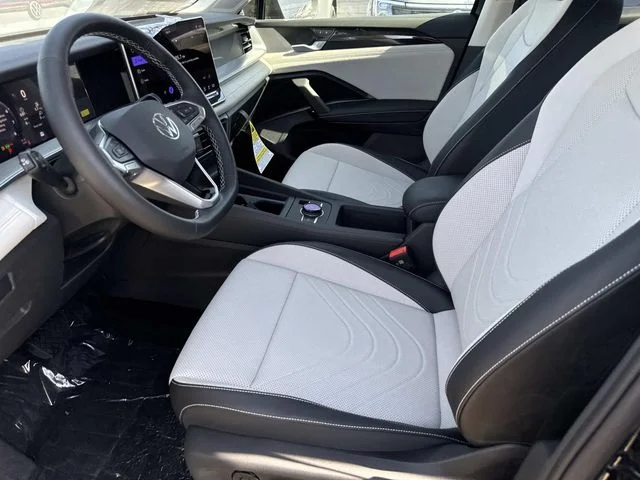 New 2026 Black Volkswagen 2.0T SE image 15