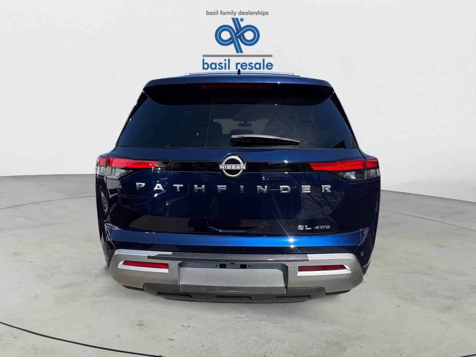 Used 2025 Deep Ocean Blue Pearl Nissan SL image 6
