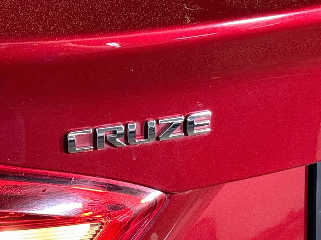 Used 2019 Red Chevrolet LT image 23