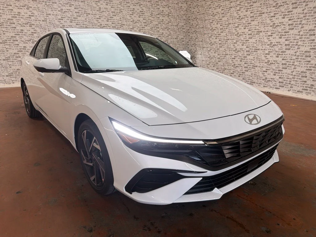 New 2026 Serenity White Hyundai Limited image 9