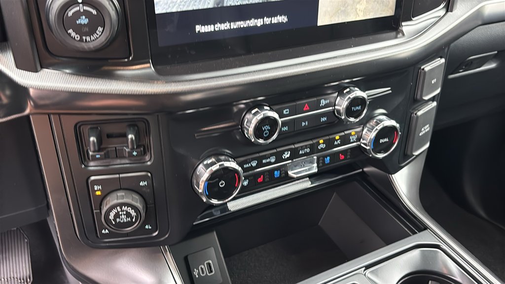 New 2026 Agate Black Metallic Ford Lariat image 18