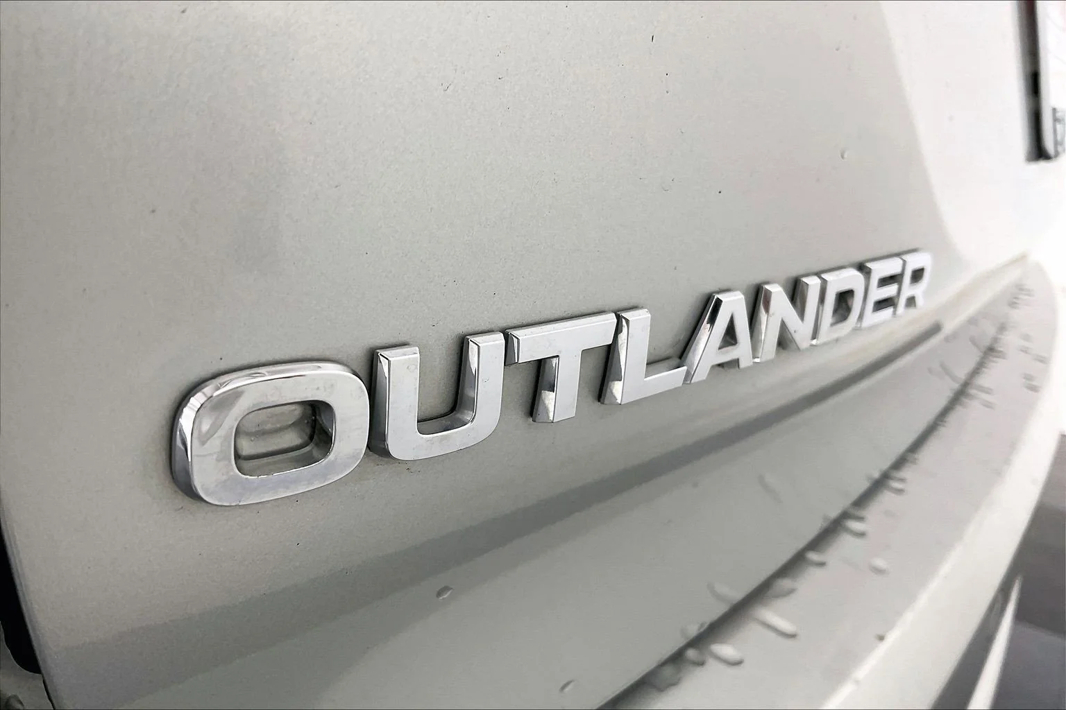 2023 Mitsubishi Outlander Plug-In Hybrid SE - Photo 30