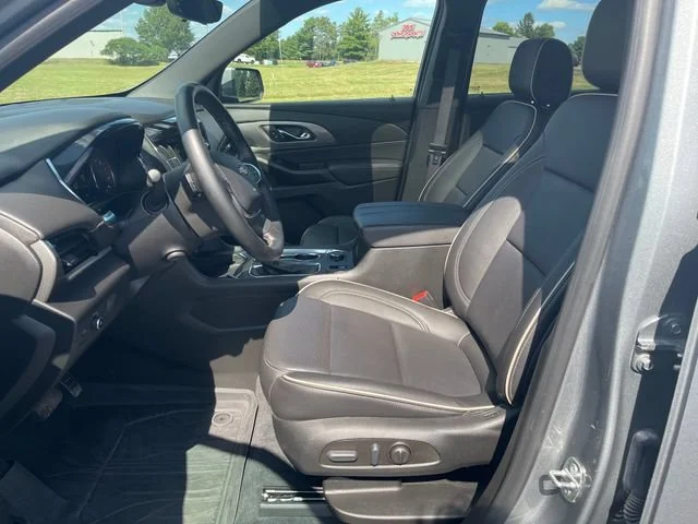 Used 2023 STERLING GRAY METALLIC Chevrolet Premier image 11