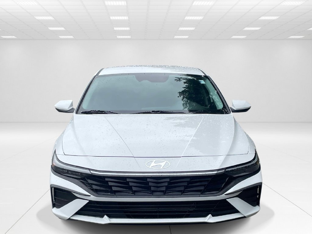 Certified Used 2024 White Hyundai SEL image 2