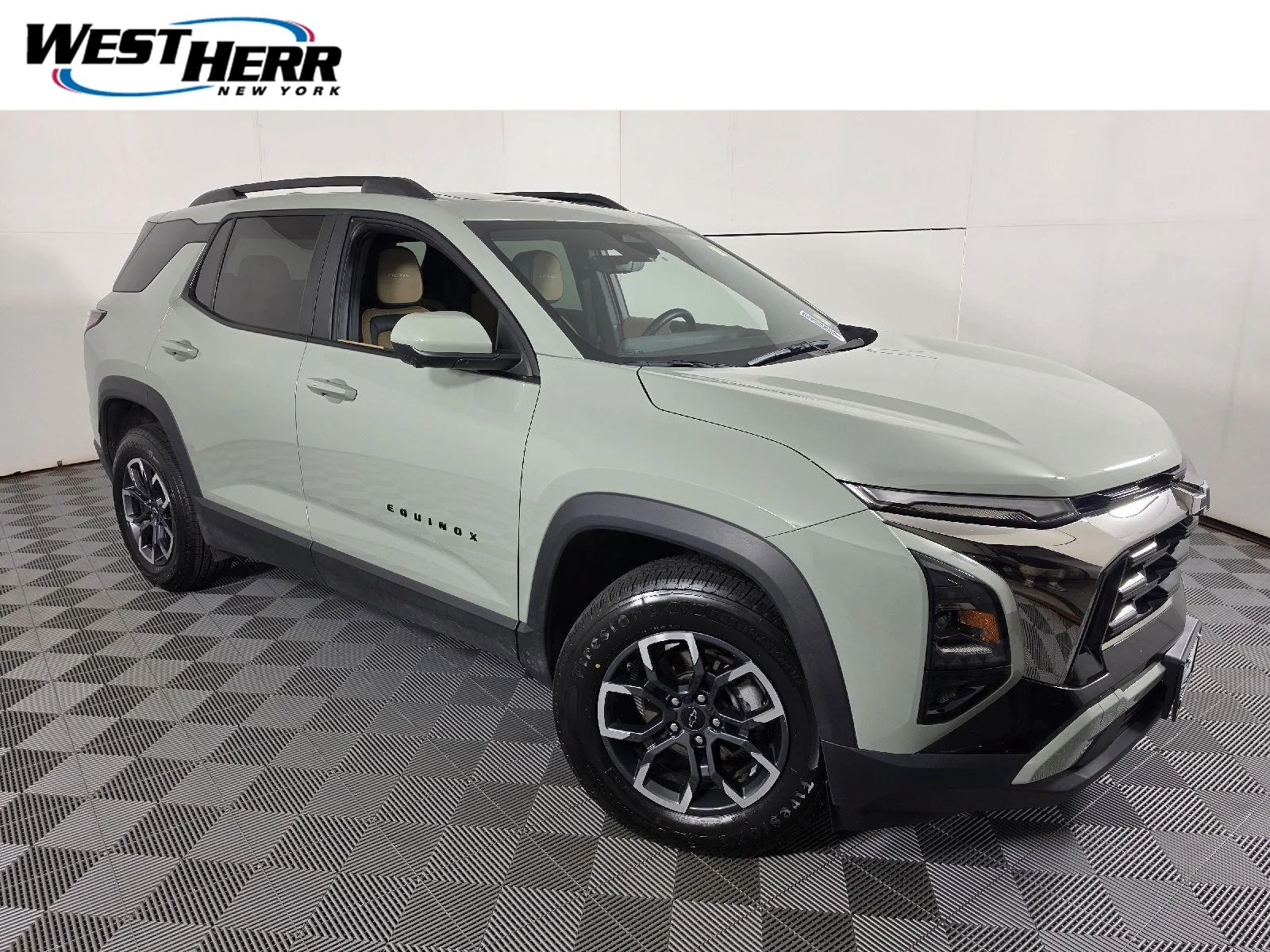 Used 2025 Cacti Green Chevrolet AWD ACTIV image 1