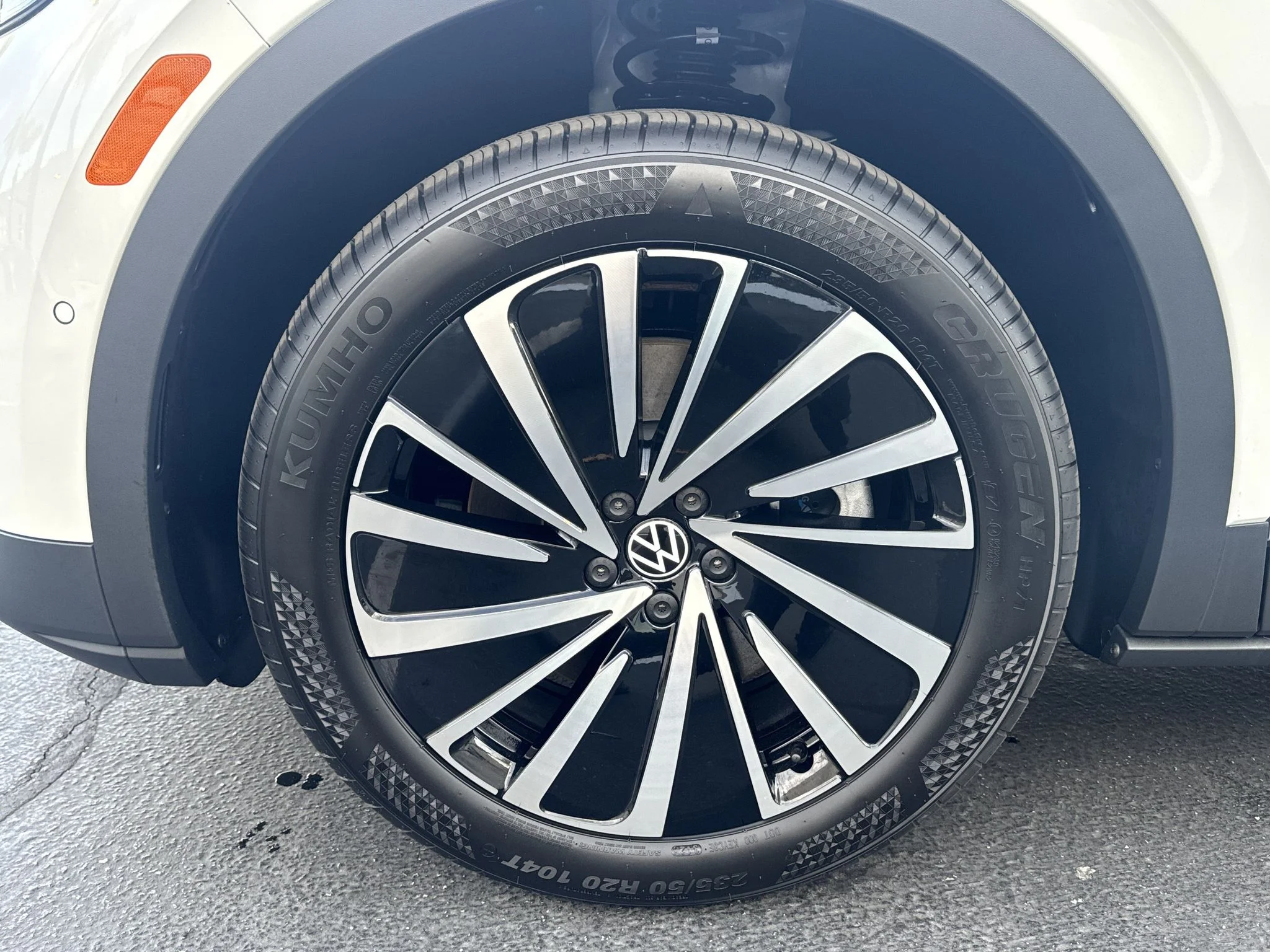 New 2026 Opal White Pearl Volkswagen Pro image 11