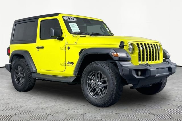 Used 2024 Yellow Jeep Sport S image 3