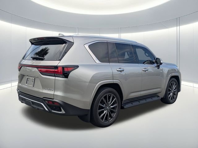 2024 Lexus LX F-Sport - Photo 6