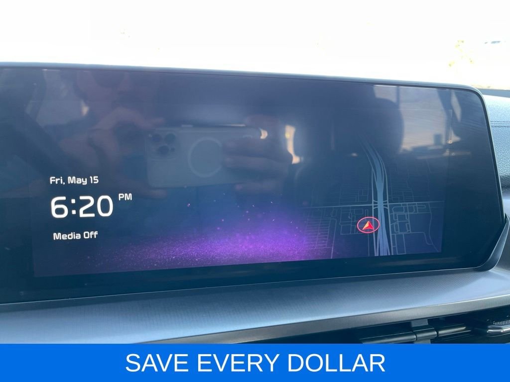 Used 2023 White Kia S image 10