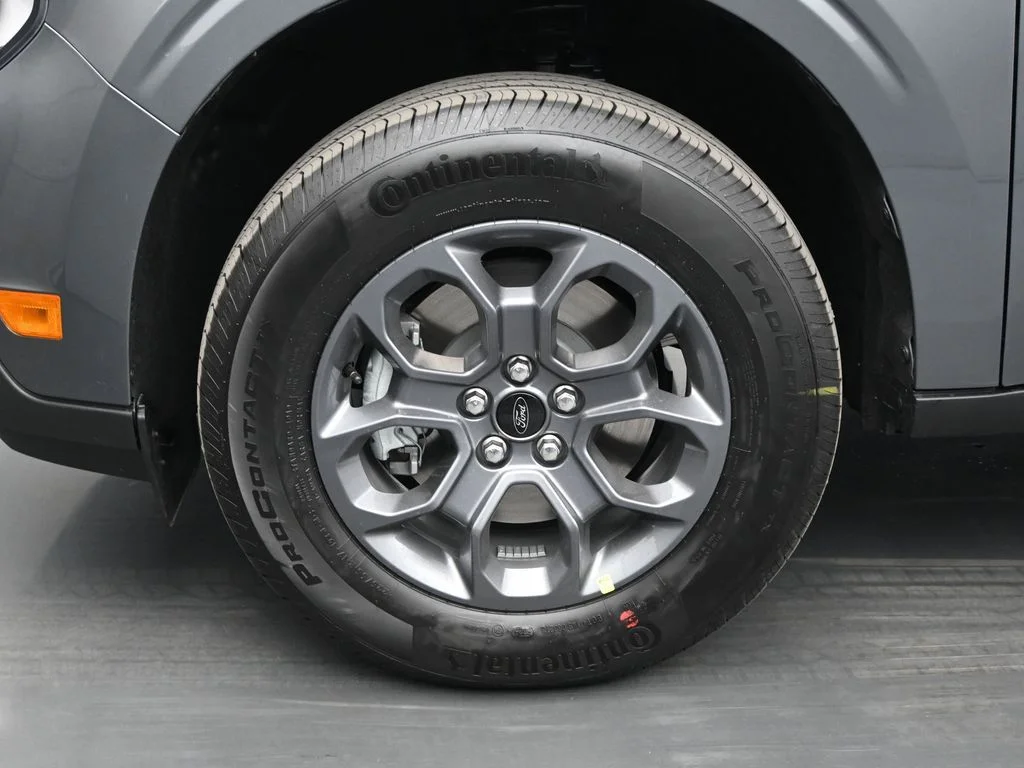 New 2026 Carbonized Gray Metallic Ford XLT image 21