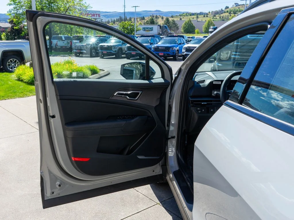 New 2026 Wolf Gray Kia X-Line image 16